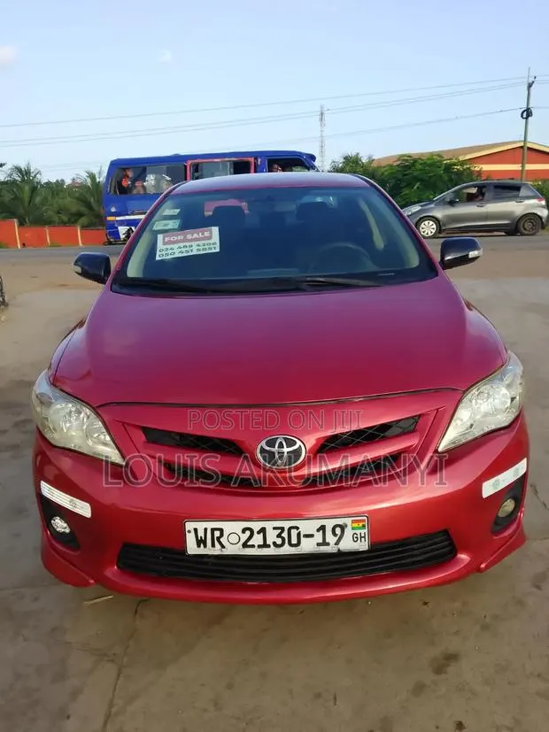 Toyota Corolla S Plus 4dr Sedan (1.8L 4cyl 6M) 2014 Red · Photo 1