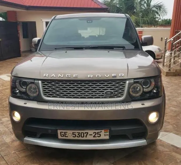 Land Rover Range Rover Sport 2010 Gold · Photo 1