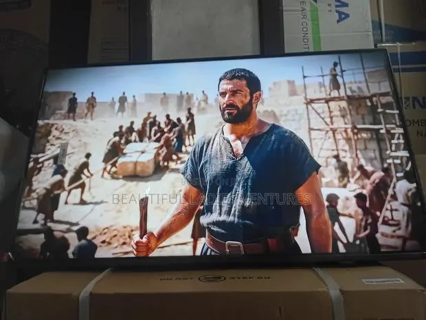 Samsung 43” Smart Tv – Sharp Picture Powerful Sound · Photo 1