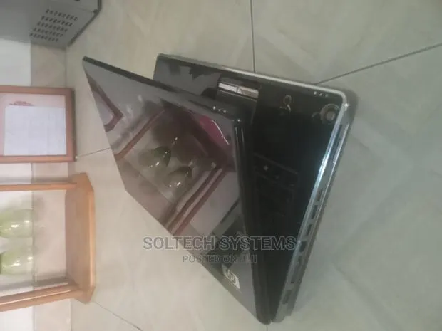 Laptop HP Pavilion Dv7 6GB Intel Core i5 HDD 500GB · Photo 1