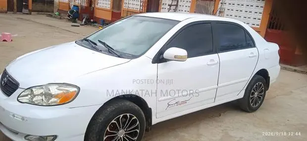 Toyota Corolla 2007 White · Photo 1