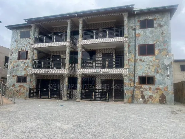 2bdrm Apartment in Lashibi, Sakumono for rent · Photo 1