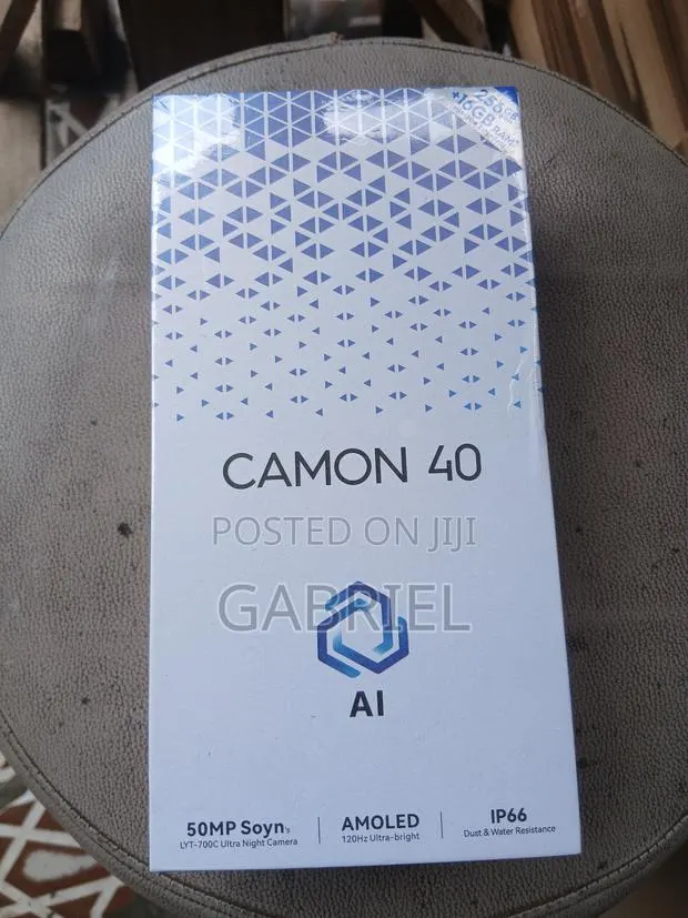 New Tecno Camon 40 256 GB Black · Photo 1