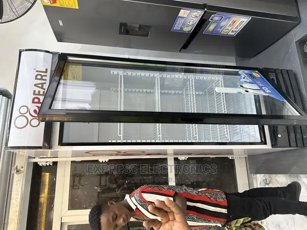 Pearl PVC-49 Showcase Fridge400l · Photo 1