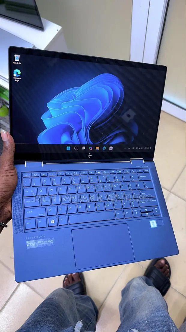 Laptop HP Elite Dragonfly G2 8GB Intel Core i5 SSD 256GB · Photo 1