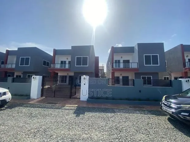 3bdrm House in Ashaley Botwe, Little Roses Area for rent · Photo 1