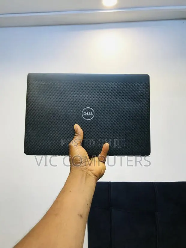 Laptop Dell Latitude 7310 16GB Intel Core i5 SSD 256GB · Photo 1