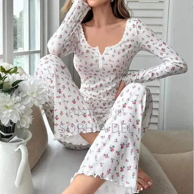 Floral V Neck Long Sleeve Top And Down · Photo 1