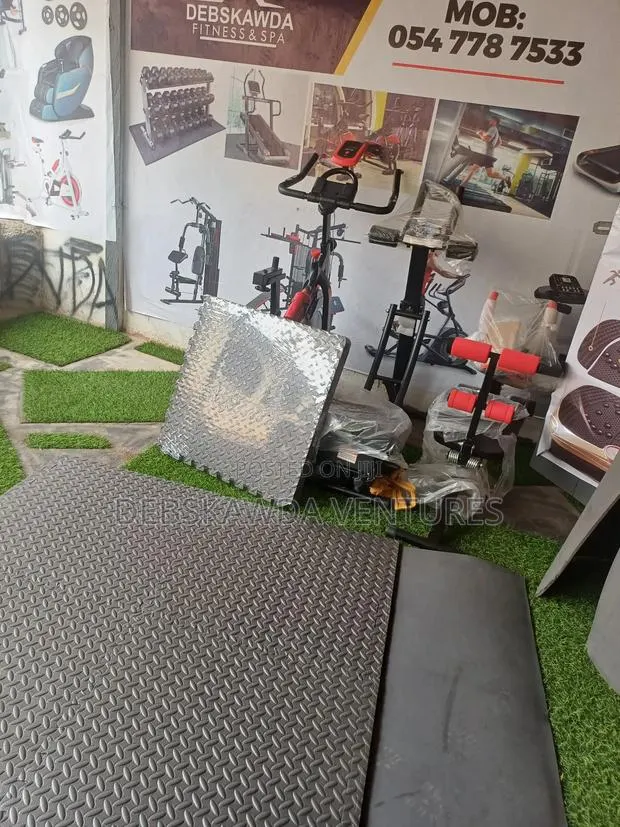 High Quality Floor Mat · Photo 1