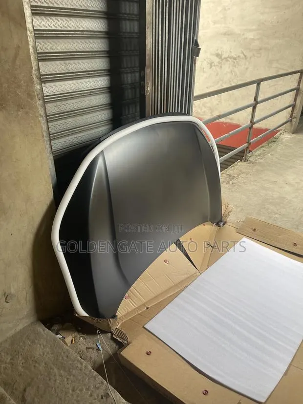 Honda Civic 16 Bonnet · Photo 1
