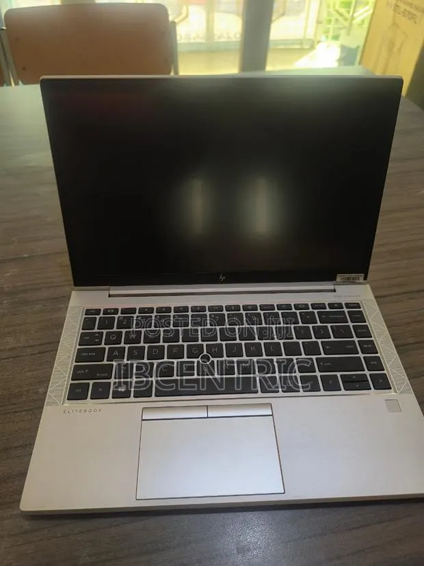 Laptop HP EliteBook 840 G7 8GB Intel Core I5 SSD 256GB · Photo 1