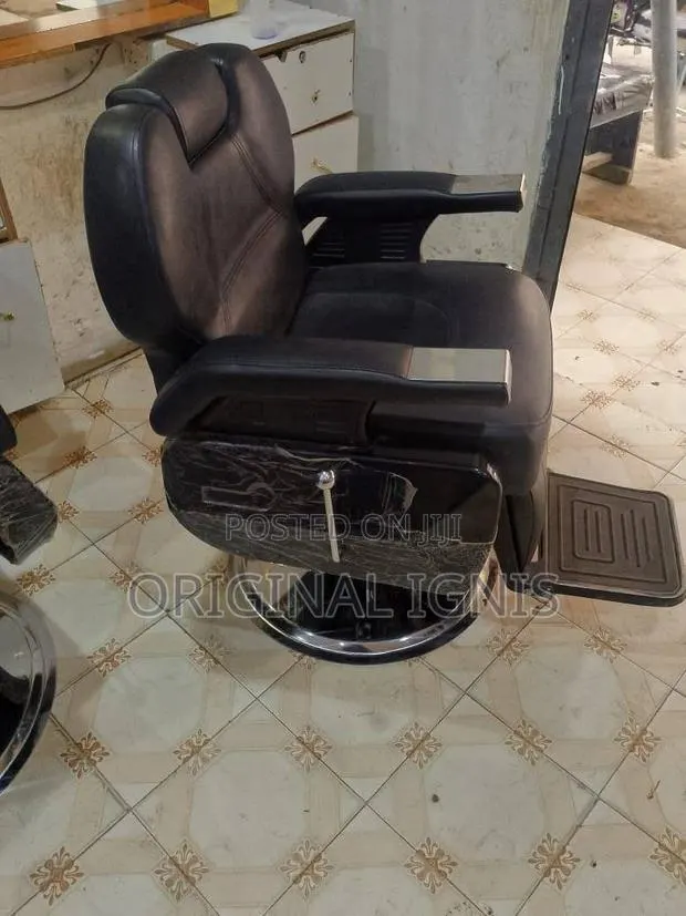Barber and Salon Chair · Photo 2