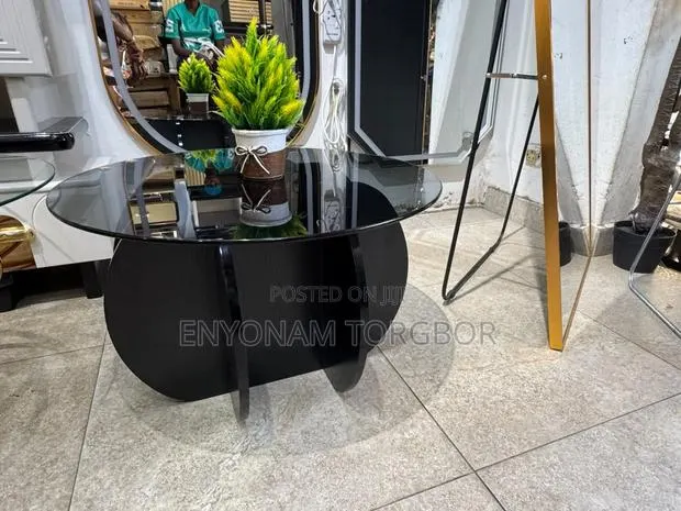 Glass Office Table · Photo 1