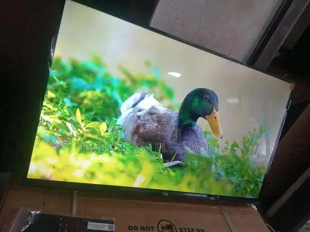 TCL Smart Tv Beauty That Blends With Any Decor · Photo 1