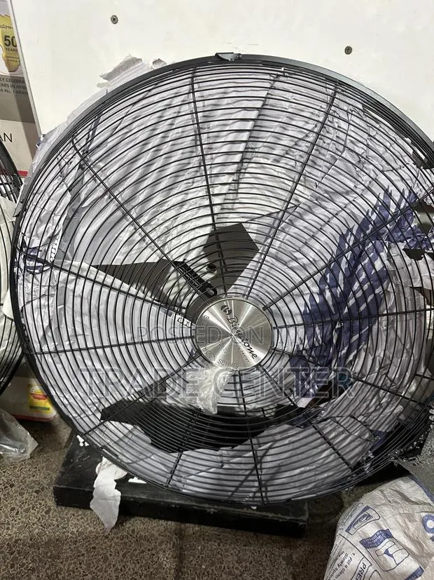 Binatone 26 Inches Industrial Wallfan · Photo 1