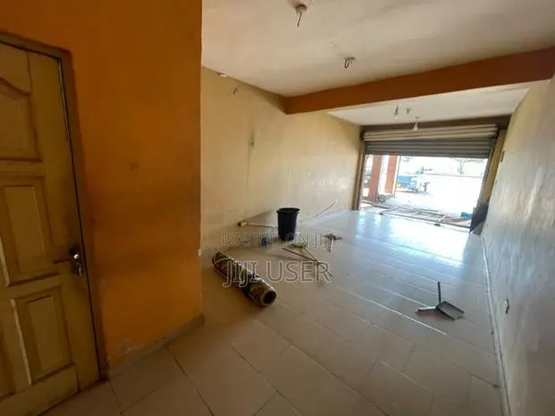 Shop for Rent · Photo 1
