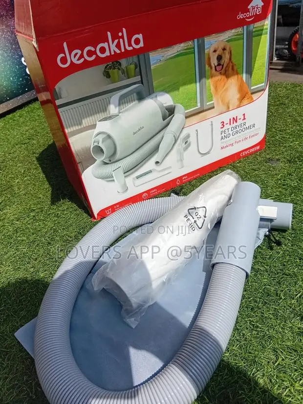 Confident Decakila 3-in-1 Pet Dryer and Decakila Groomer · Photo 1