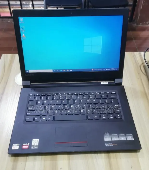 Laptop Lenovo V110 12GB AMD HDD 500GB · Photo 1