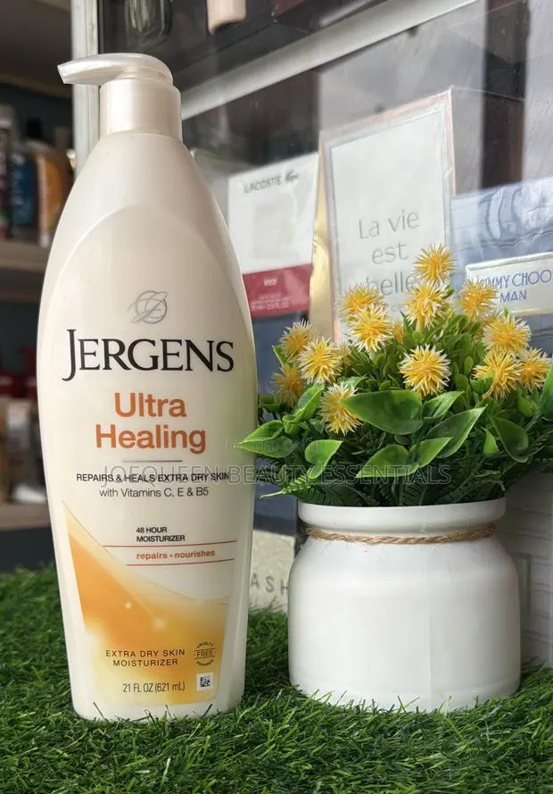 Jergens Ultra Healing Moisturizer 621ml · Photo 1