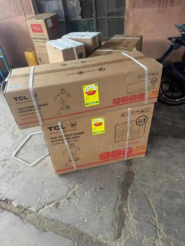 TCL 2.5hp Split on/Off Air Condition R32 | Quadrupuri Filters 3 Stars · Photo 1