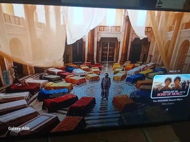 Samsung 43” Full Hd Smart Television With Stunning Display · Photo 1