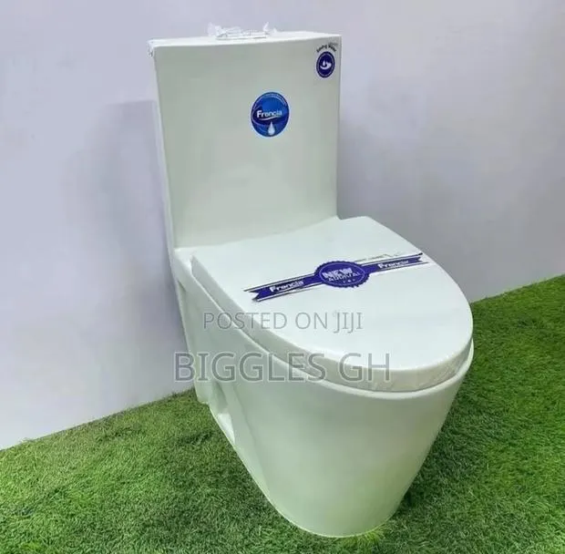 Combined Wc - Less Water Wc · Photo 1