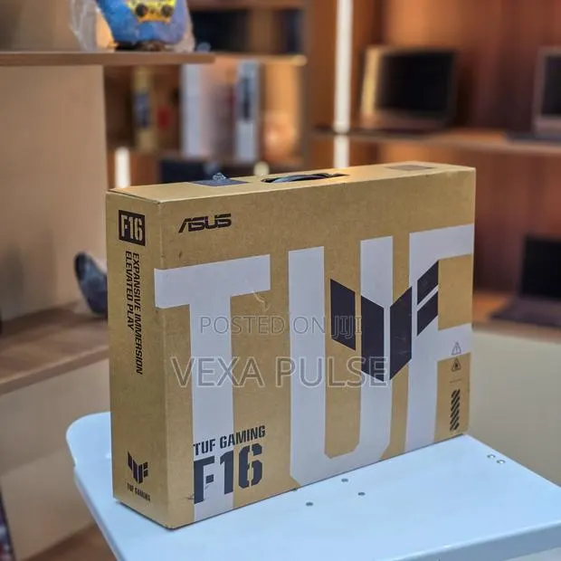 New Laptop Asus TUF Gaming F16 32GB Intel Core i7 SSD 1T · Photo 1