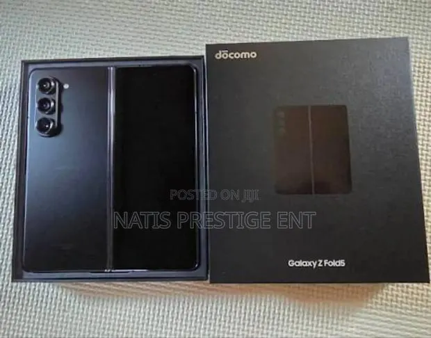 New Samsung Galaxy Z Fold 5 256 GB Black · Photo 1