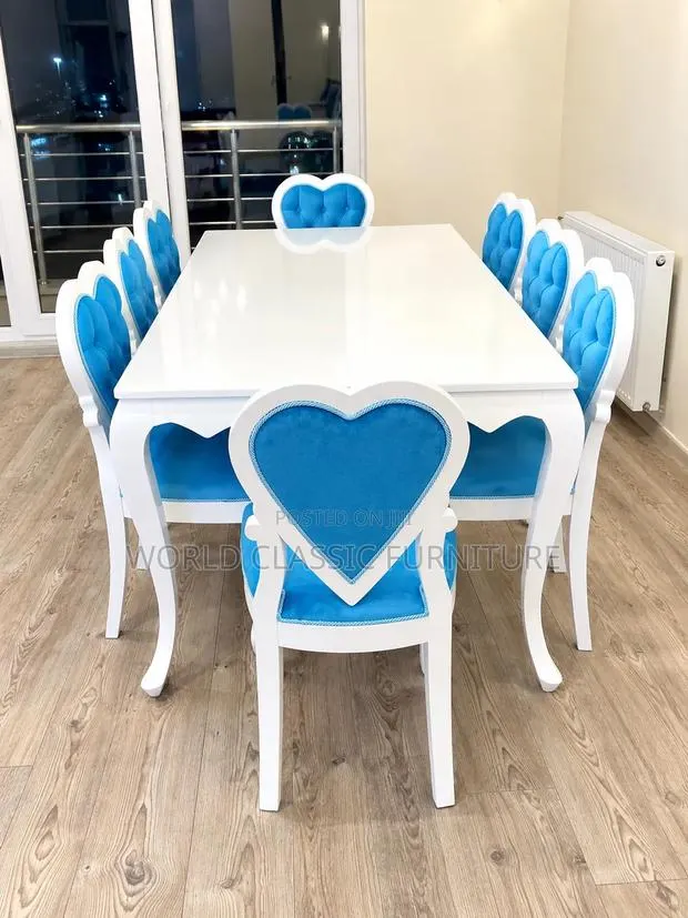 Luxury Royal Heart-Back Dining Set · Photo 1