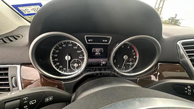 Mercedes-Benz M Class ML400 4MATIC 4dr SUV AWD (3.0L 6cyl Turbo 7A) · Photo 1