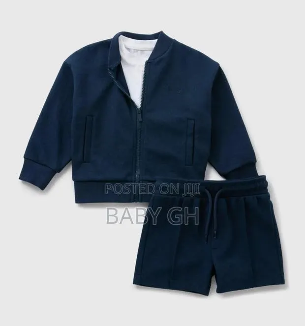 Boys M S Zip Up Hoddy and Shorts Set · Photo 1