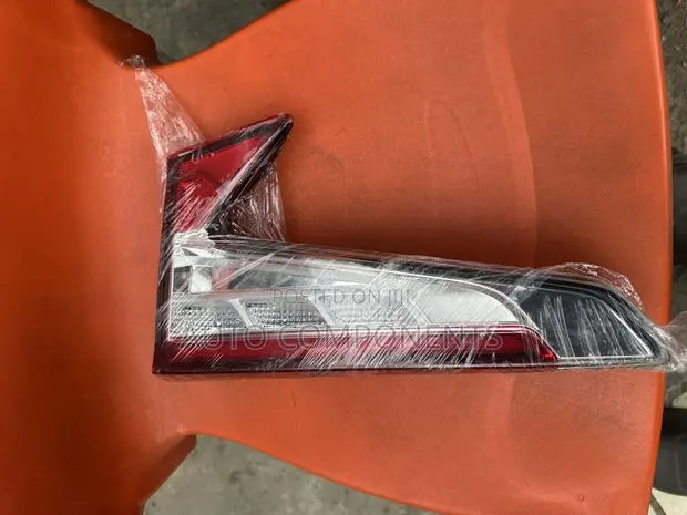 Acura RDX 2020 Boot / Trunk Door / Tailgate Light · Photo 1