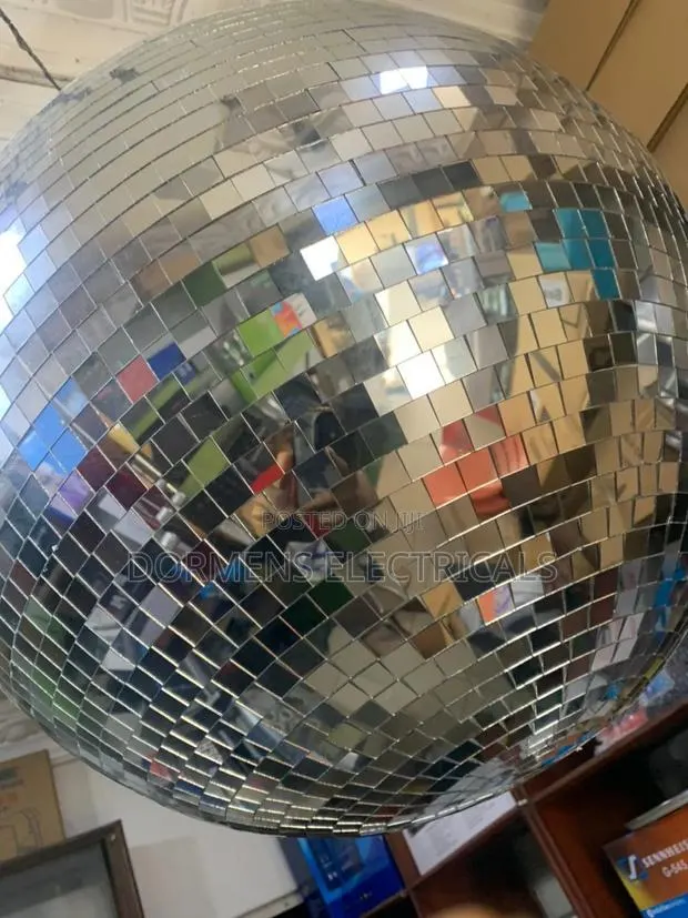 Mirror Ball · Photo 1