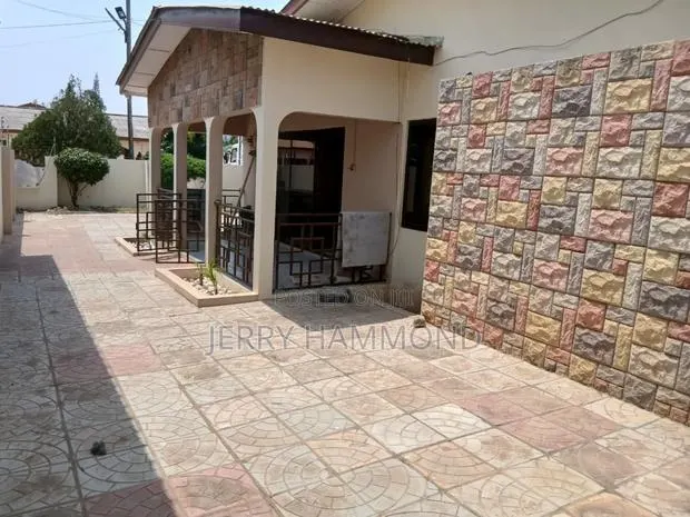 3bdrm House in Spintex Coastal, Baatsona Total for rent · Photo 1