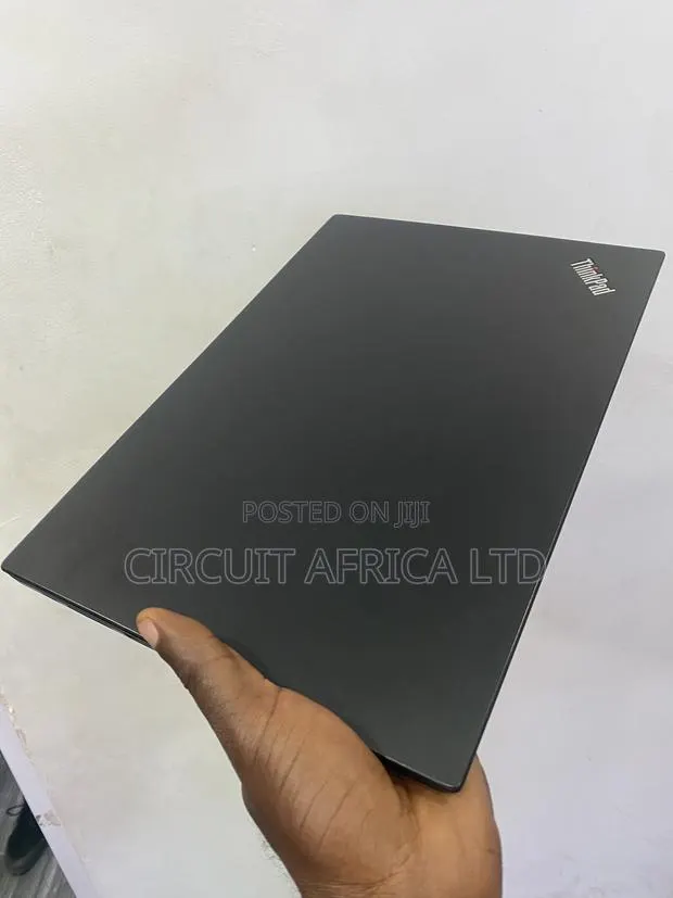 Laptop Lenovo ThinkPad T14s Gen 1 32GB Intel Core i7 SSD 256GB · Photo 1
