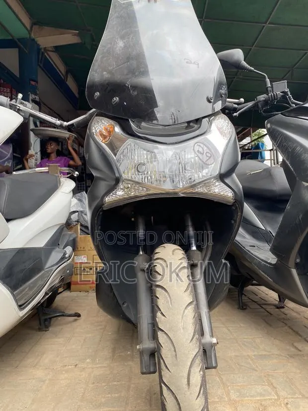 Honda 2022 Black · Photo 1