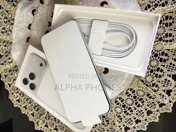 New Apple iPhone 17 Pro Max 512 GB Silver · Photo 1