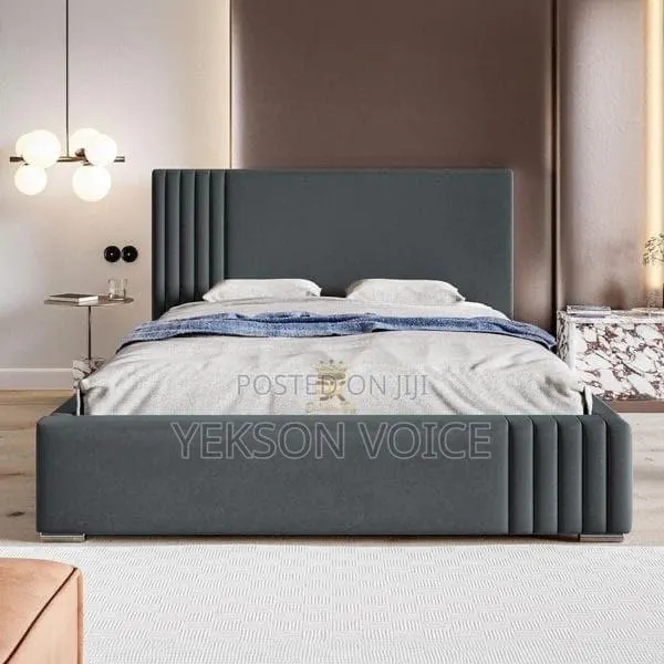 Queen Size Bed Frame With Mattress · Photo 1