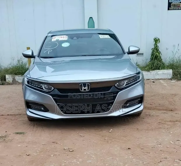 Honda Accord 2020 · Photo 1