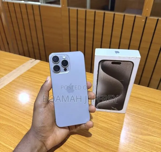 Apple iPhone 15 Pro Max 512 GB Gray · Photo 1