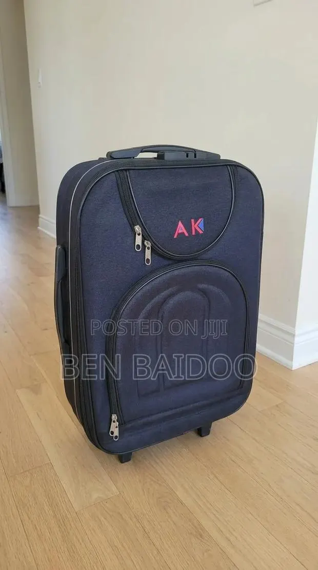 Material Fabric Travel Bag (Small) · Photo 1