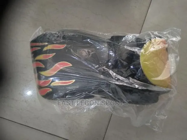 Kids Boxing Gloves New · Photo 1
