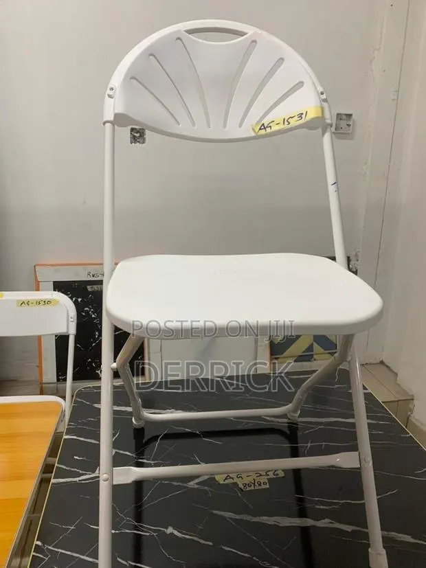 Foldable Commercial/Event Chair · Photo 1