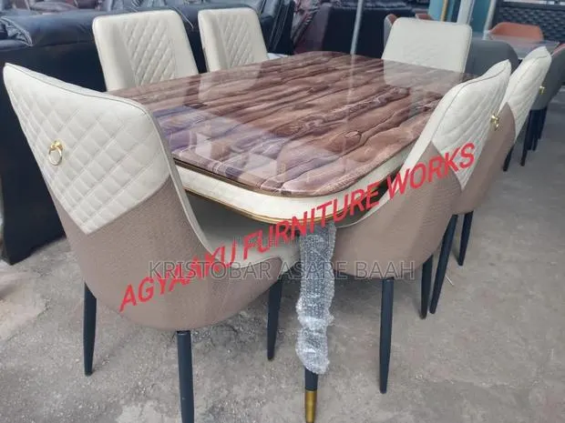 Beautiful Marble Dining Table · Photo 1