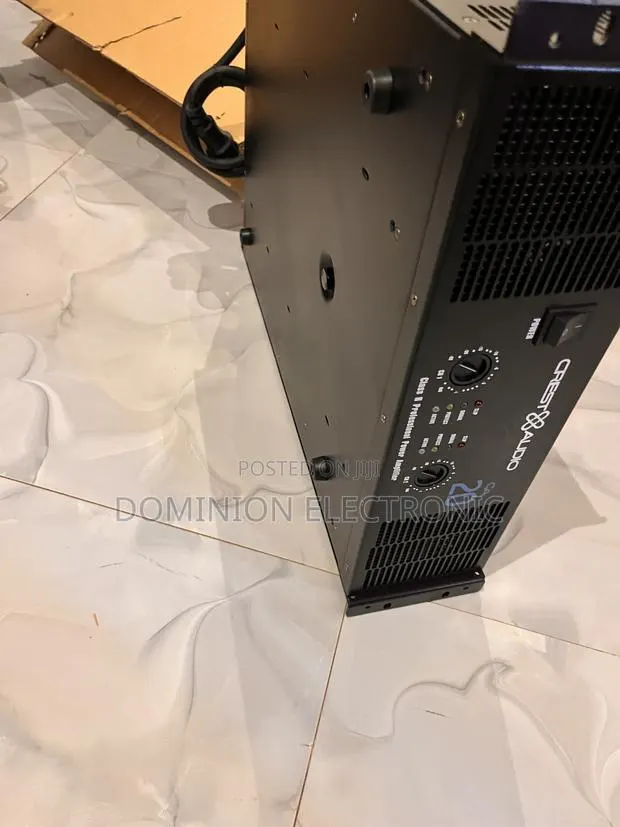Bass Amplifier CA20 · Photo 1