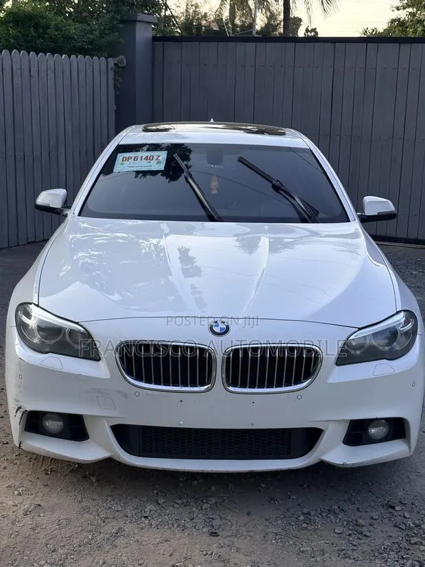 BMW 528i 2015 White · Photo 1