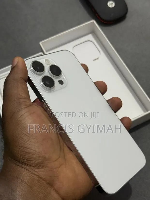 Apple iPhone 14 Pro Max 128 GB White · Photo 1