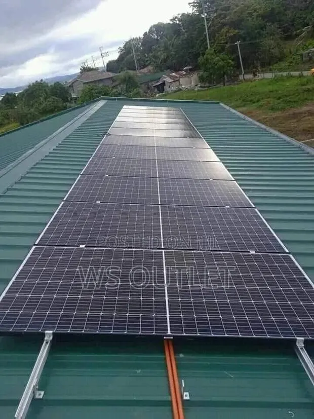 390 Watts Solar Panel · Photo 1