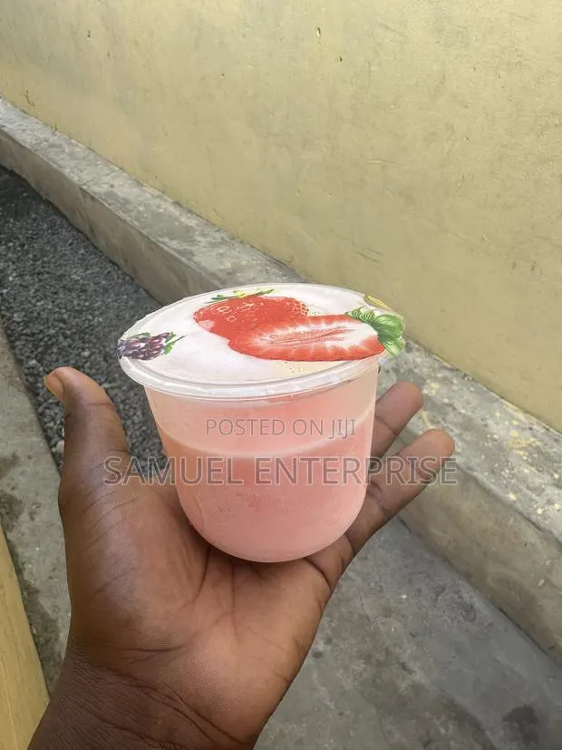 U Shape Cups · Photo 2