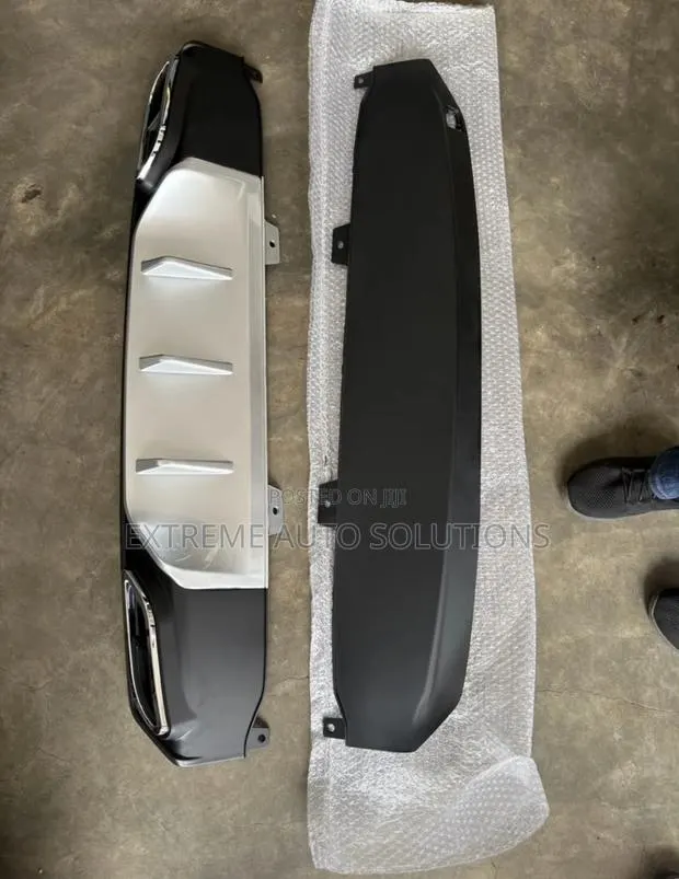 Honda Civic 2016-2021 Diffuser · Photo 1